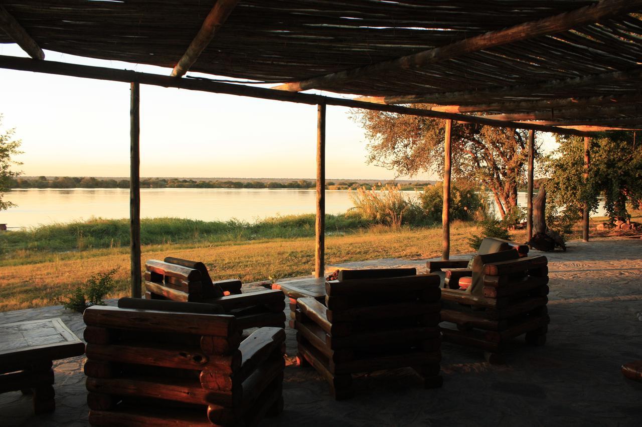 Big 5 Toro Lodge Касане Екстер'єр фото